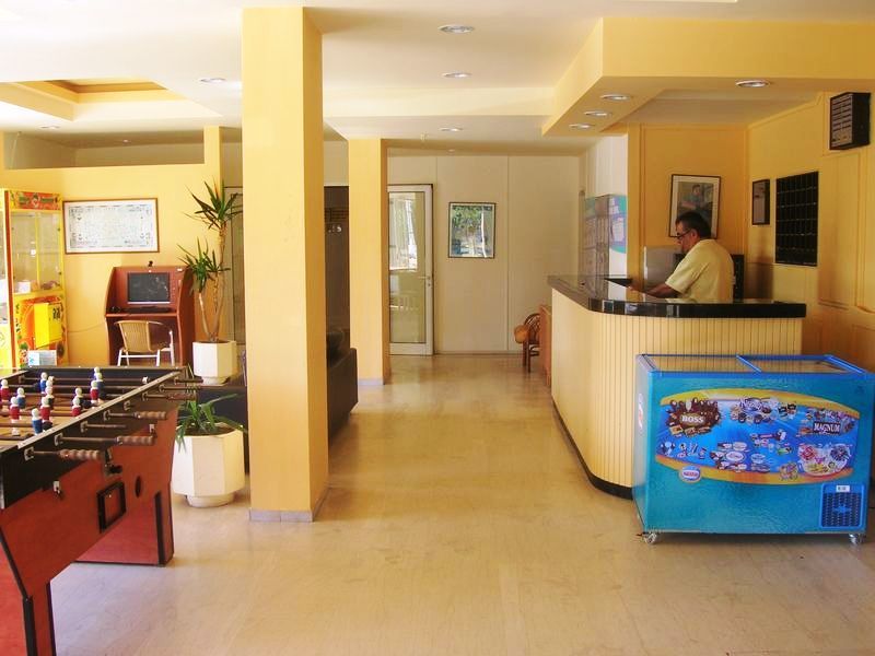 Simple Hotel Hersonissos Sun Exteriör bild